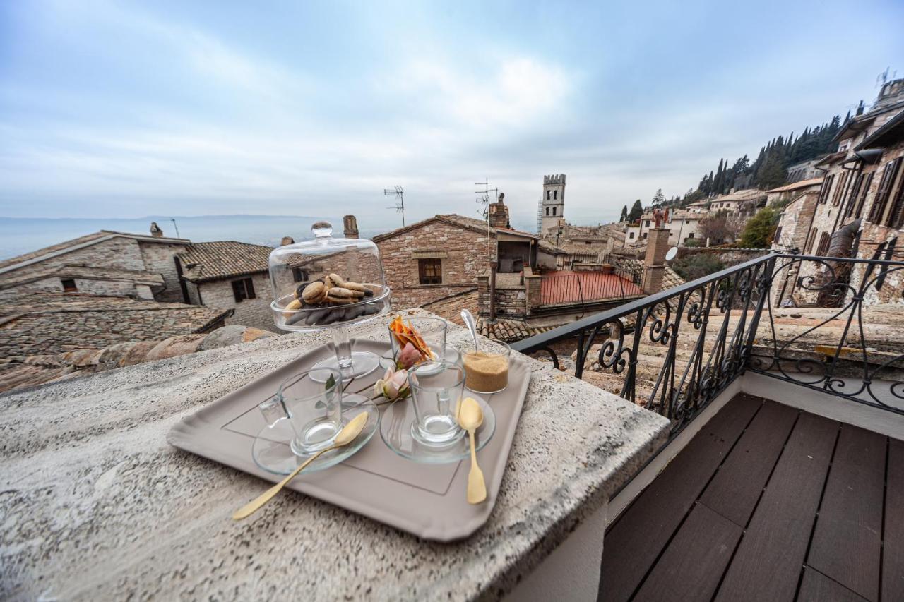 Bed and Breakfast Domus Fonte Dei Leoni Assisi Exterior foto